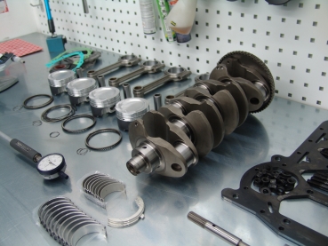 2L 16V Turbo mit einem Diesel Motorblock