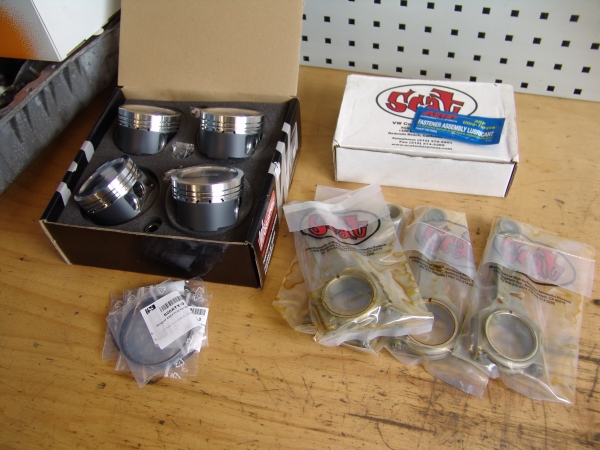 Wössner Kolbensatz für Audi S3/Audi TT/Passat/Beetle/Sharan 1,8L 20V Turbo