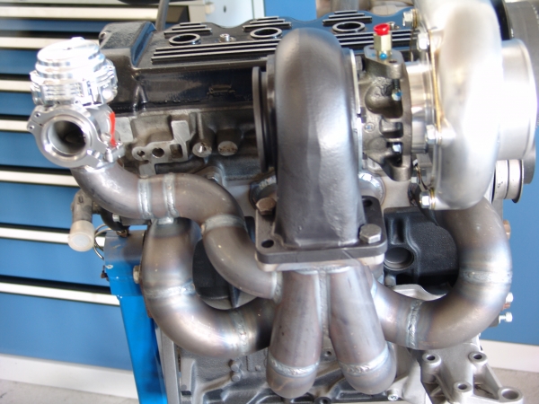16V Turbokrümmer mit T3 Flansch und WG-Anschluss