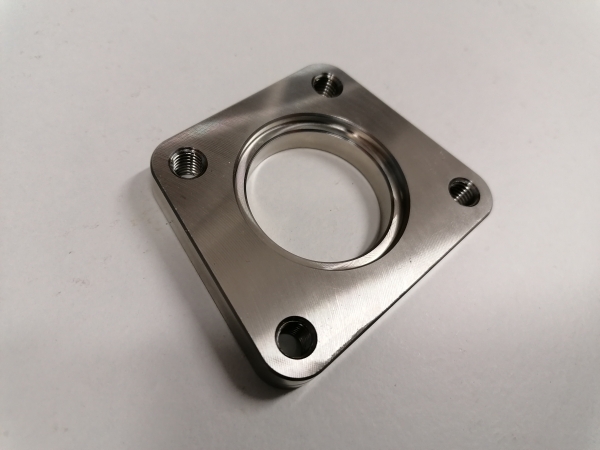 Audi S2/RS2 Wastegate-Eingang CNC gefräst mit Führungsnut