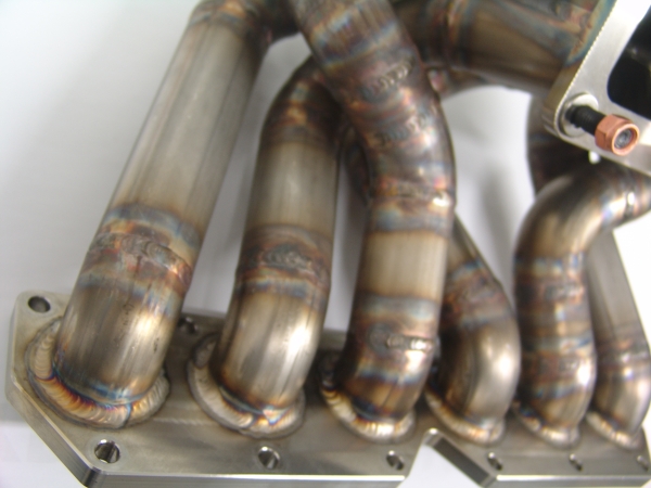 R32 Krümmer mit T4 Flansch und Wastegateanschluss