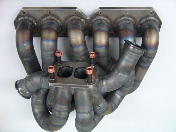 Golf 4-5 R32 Stoßaufladungskrümmer mit T4-Flansch und zwei Tial MVS Wastegateanschlussen